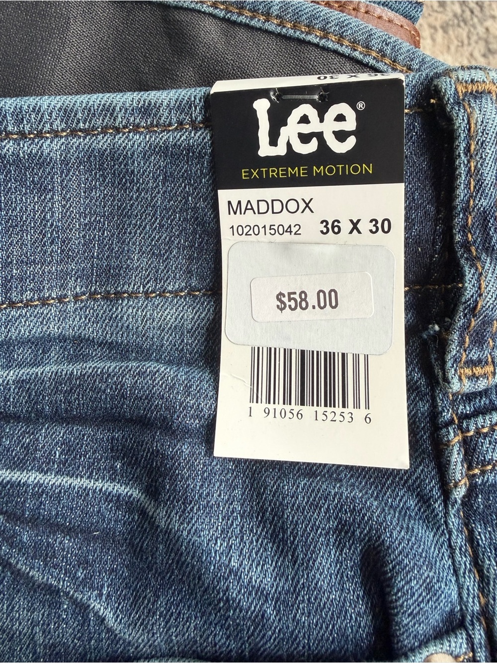 Lee Men's Extreme Motion Straight Taper 36 x 30